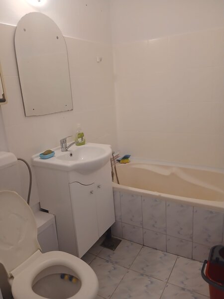 Sector 4, Piata Resita, Bucuresti,