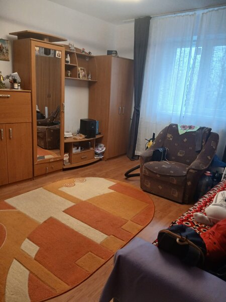 Sector 4, Piata Resita, Bucuresti,